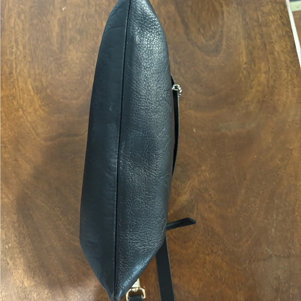 Louis Vuitton Black Leather Embossed Empriente Pochette, Gold Hardware, AA0171 - Picture 10 of 12